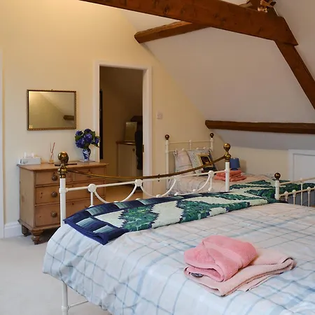 Holiday home The Old Kings Head